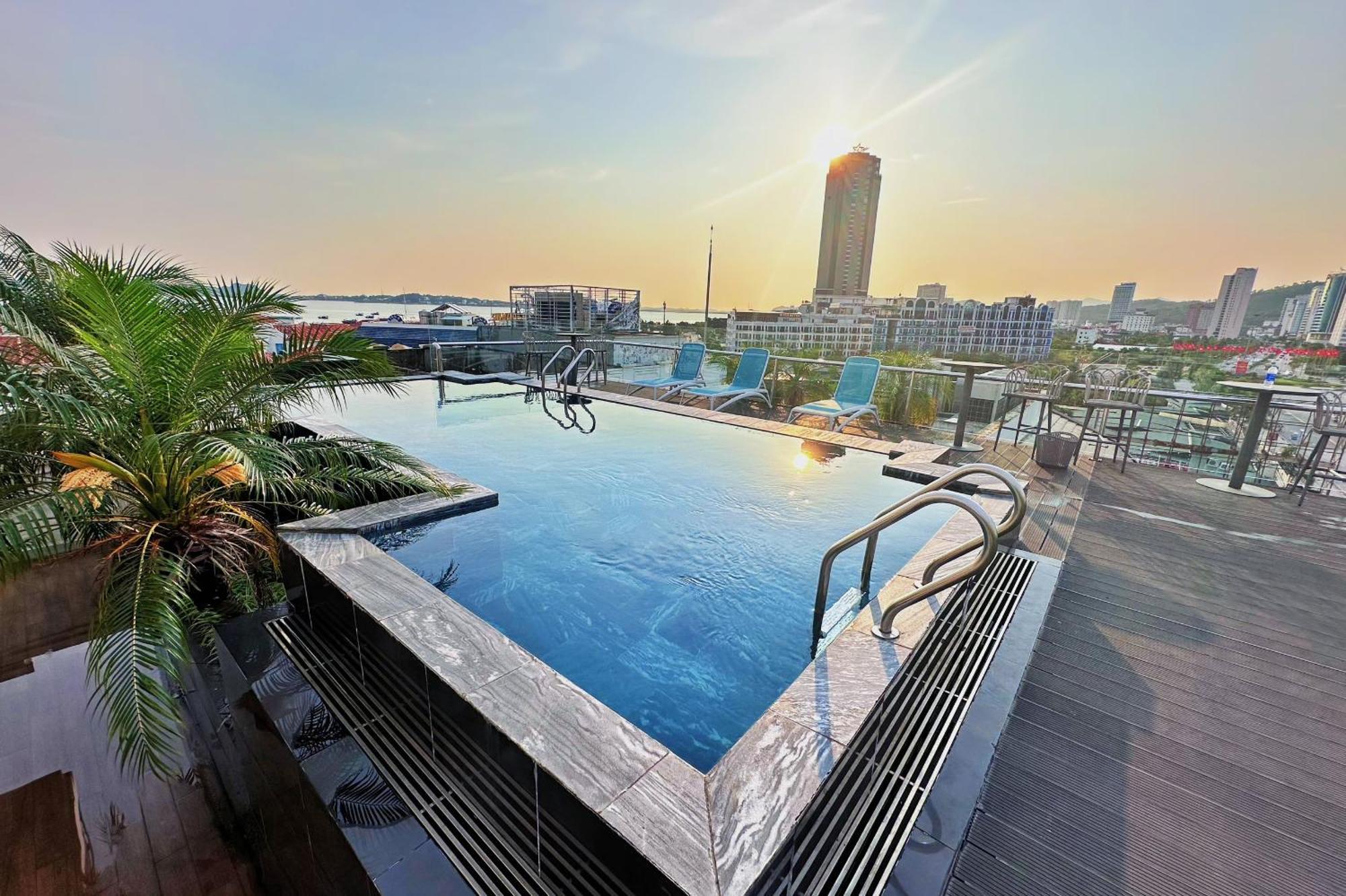 Green Suites Hotel 하롱 외부 사진